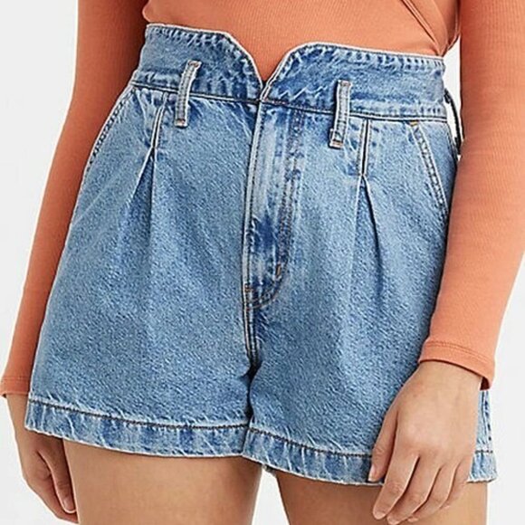 LEVI’S Women’s Denim washed blue Shorts – Size 31 – Relaxed A-Line Silhouette - Picture 2 of 16